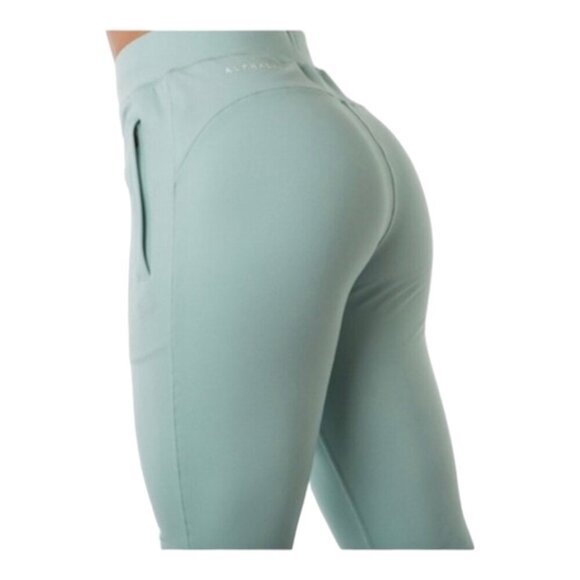 Alphalete Premium Pro Elite Joggers - Picture 3 of 8